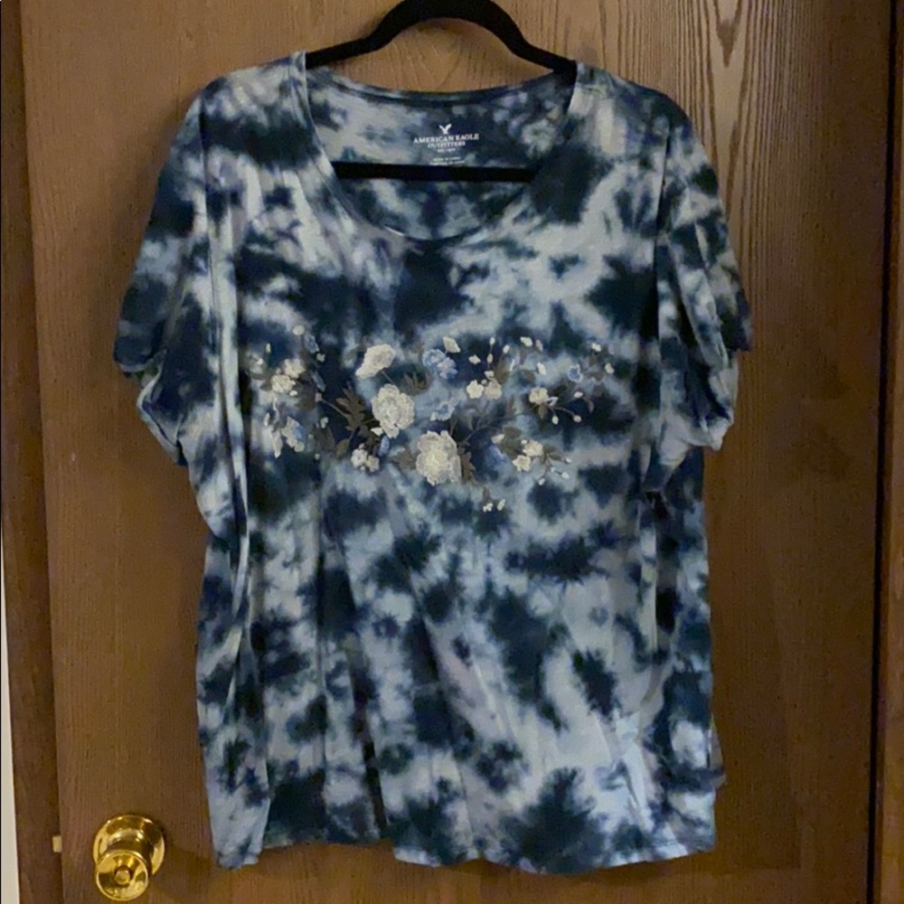American Eagle Floral Tie Die Tee XXL